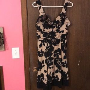 Super cute dress!